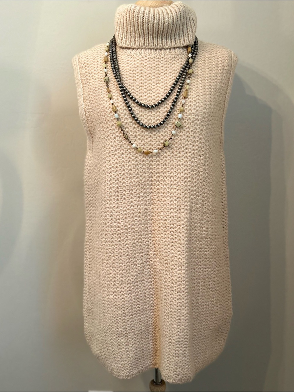 Forever 21 Sleeveless Chunky Turtleneck Cowl Neck Tunic Sweater Cream Sz Medium